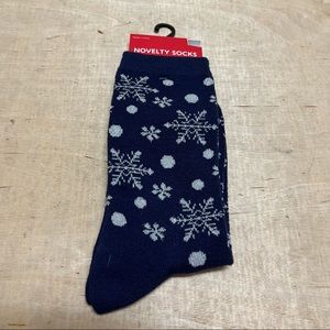 Novelty Crew Socks Holiday Navy Blue Silver Snowflakes Size 4-10